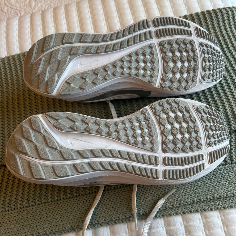 Womens Nike Air Zoom White Size 8.5 - Picture 3 of 9